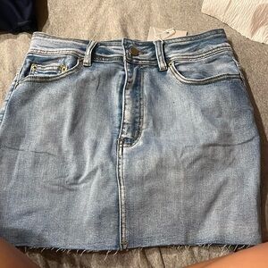 Jean skirt never worn